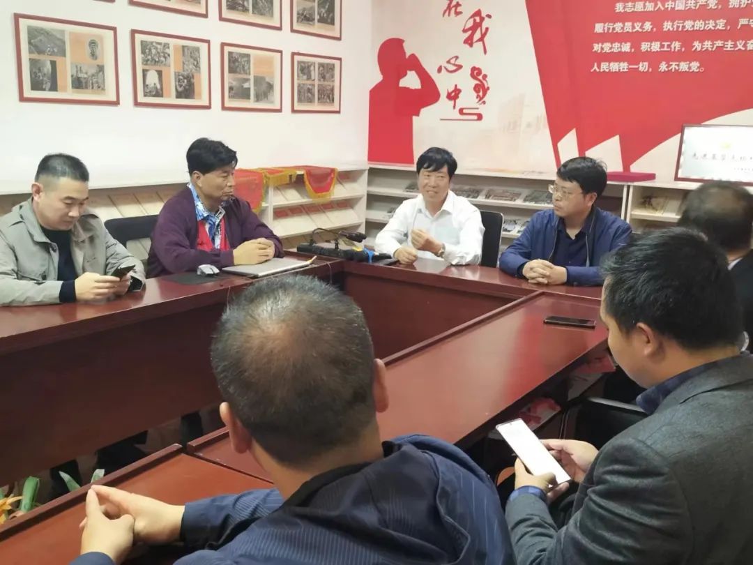 謝其志等參加電力輔機(jī)協(xié)會舉辦“灌南紅色之旅”學(xué)習(xí)活動