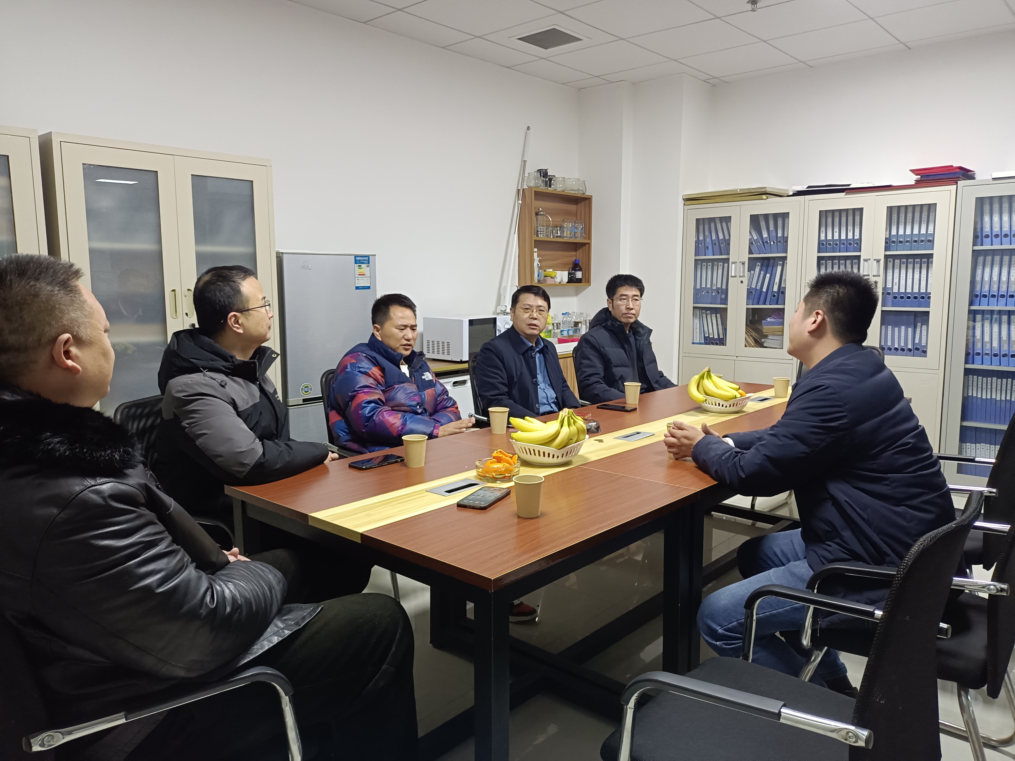 謝其志一行到江蘇寬華公司走訪調(diào)研